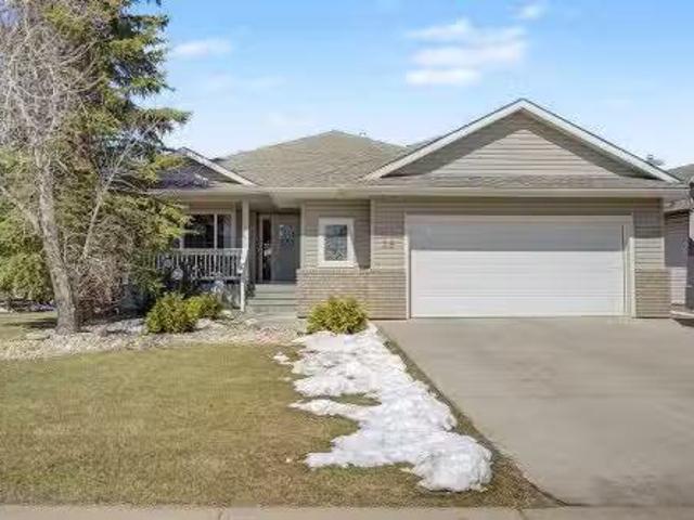 28 Charlton Way, Sherwood Park, AB, T8H 2C7 house for sale.