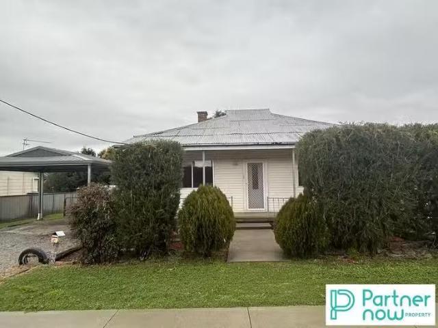 28 Chelmsford Street, Kootingal, NSW 2352