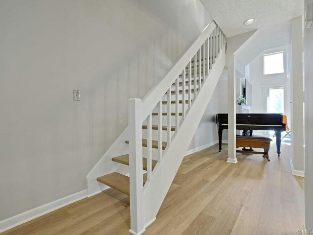 28 Cheshire Lane