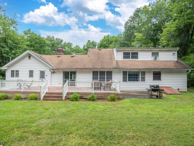 28 Church Rd