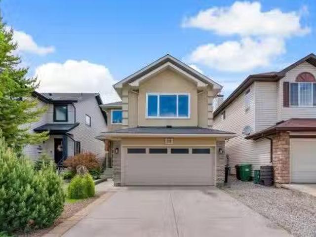28 Cranwell Crescent Se, Calgary, AB, T3M 1E9 house for sale.