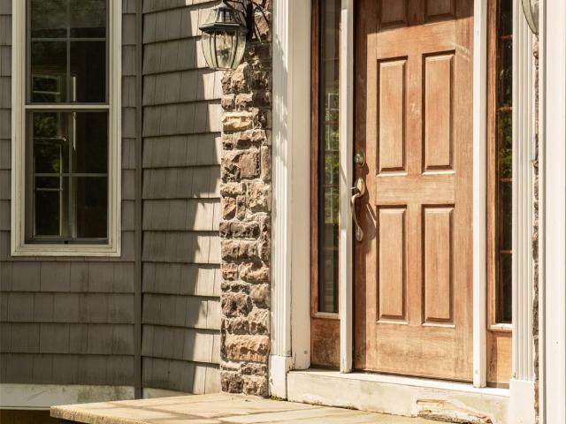 28 Crimson Hill Road