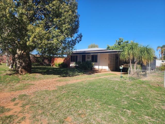 28 Deverell Street, Charleville QLD