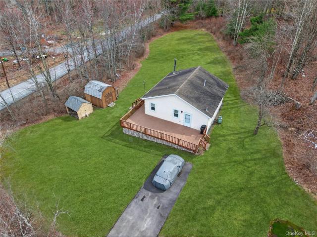 28 Divine Corners Road