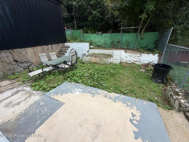 28 E Maple Street