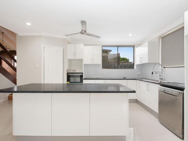28 Eppalong Street, THE GAP, QLD 4061