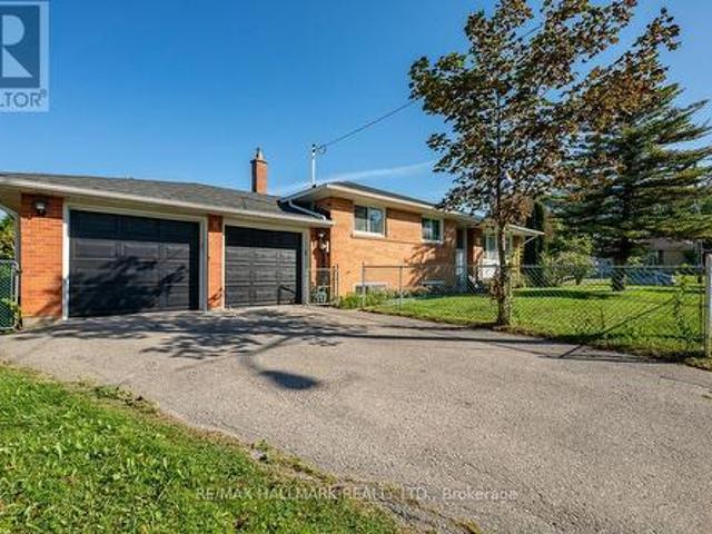 28 Fermoy Road, Toronto, ON, M1M 3J4 house for sale | Listing ID E13779 | Royal LePage