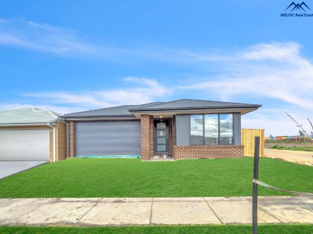 28 Gazebo Street, Pakenham