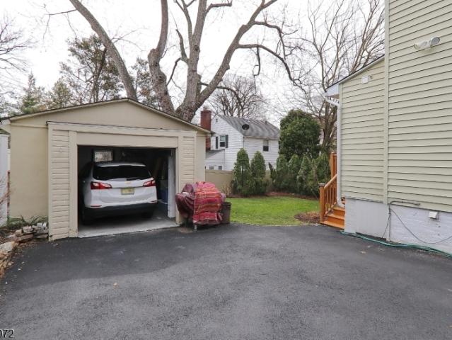 28 Glenside Ave