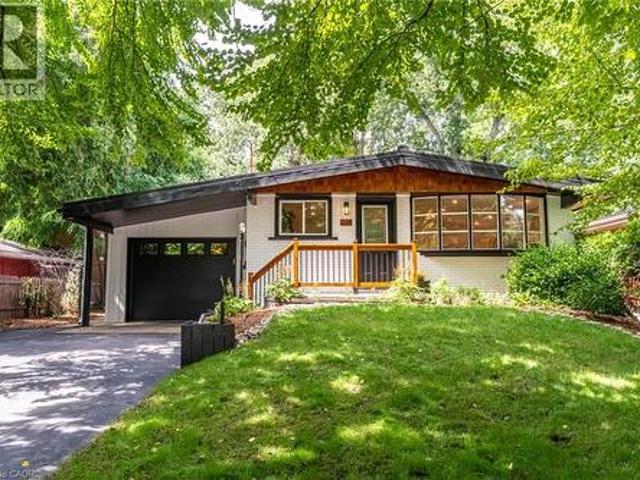 28 Helen Street, Dundas, ON, L9H 1N3 house for sale | Listing ID 40857 | Royal LePage