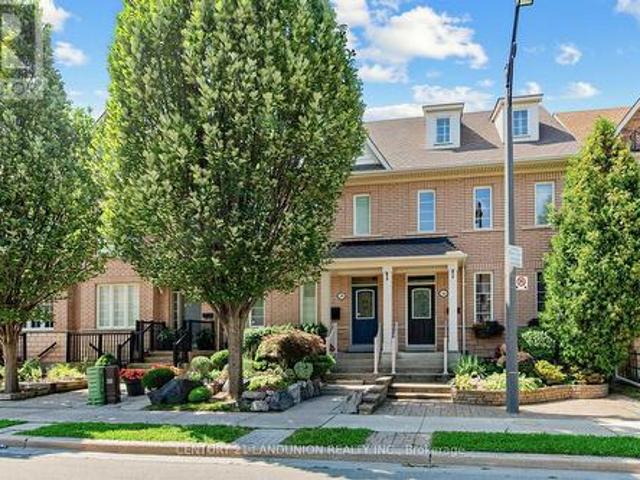 28 Herzberg Gardens, Toronto, ON, M3J 3P4 house for sale | Listing ID W13708 | Royal LePage