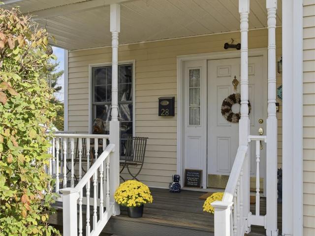 28 Hewitt Street