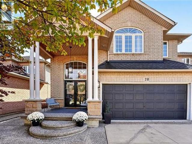 28 Holkham Avenue, Ancaster, ON, L9K 1P1 house for sale | Listing ID 40870 | Royal LePage