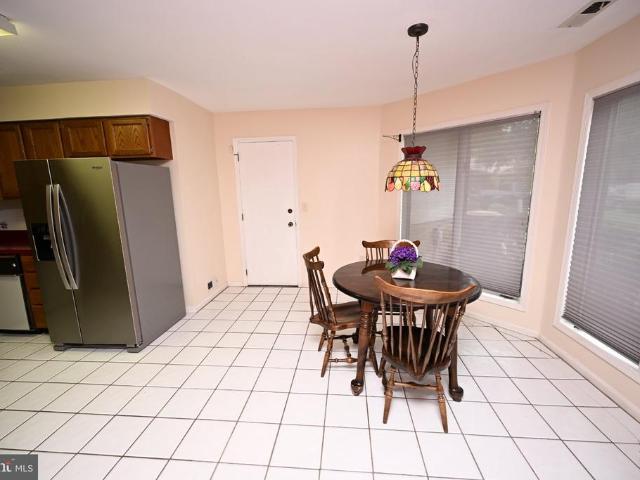28 Jackie Dr