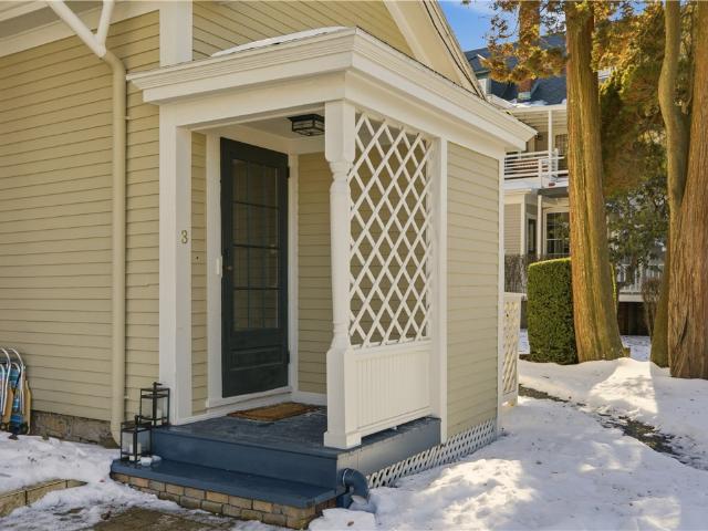 28 Kay St, Unit 3, Newport, RI 02840 | MLS #1420