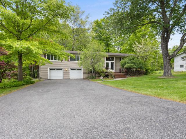 28 Leona Drive