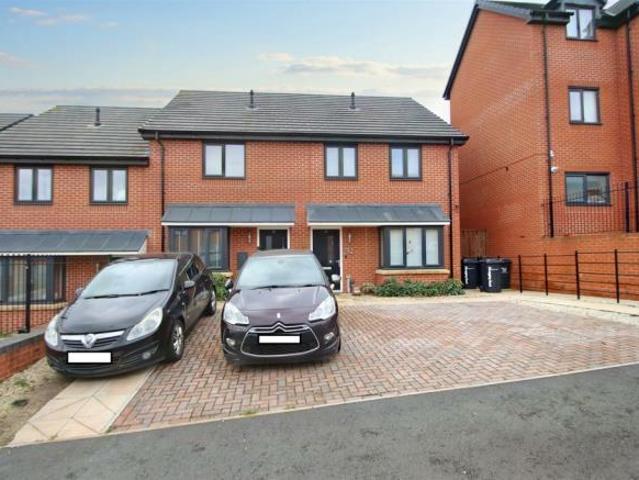 28 Legging Road, Hawkesley, B38 9ER, United Kingdom | 2 bed townhouse for rent #140398462 | Rentberry