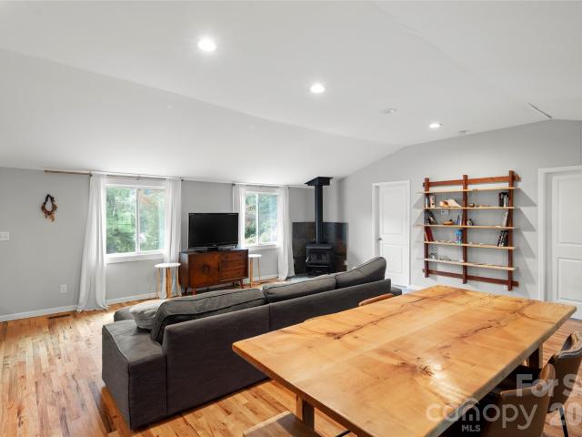 28 Long Cove Road