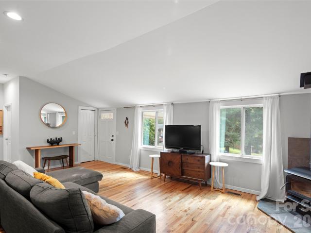 28 Long Cove Road