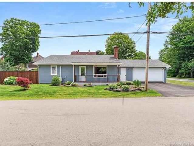 28 Lowell St, Sussex, NB, E4E 1Y4 house for sale | Listing ID NB144106 | Royal LePage
