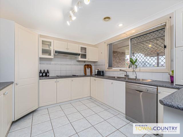28 McCarthy Crescent, Armidale