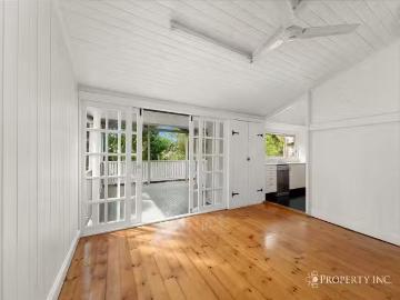 28 Maynard Street, Woolloongabba, QLD 4102