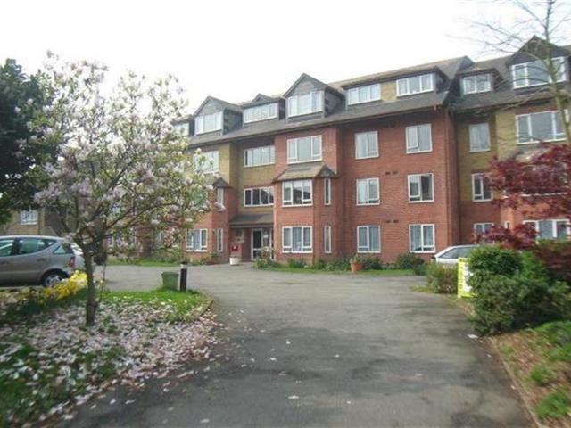 28 Mill Court, Brighton Road CR2 2 bed retirement property to rent £1,575 pcm £363 pw