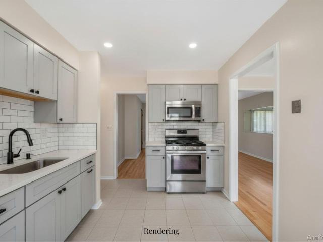 28 Miller St, Unit 2, Glen Cove, NY 11542 | MLS #986132