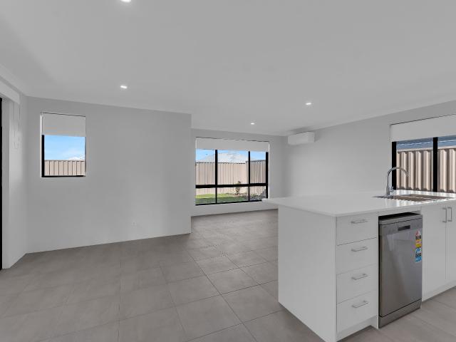 28 Navajo Road Karnup, WA 6176