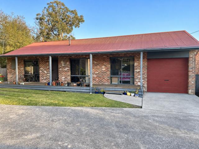 2/8 Newell St, Bayswater North