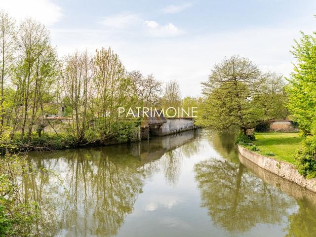28 Nogent Le Roi Exclusivite Moulin XIX ème 9000M². m² Charenton Le Pont