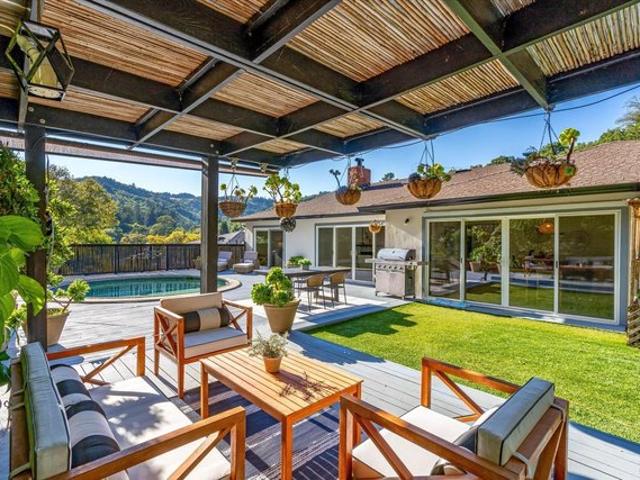 28 Oak Tree Ln, Fairfax, CA 94930