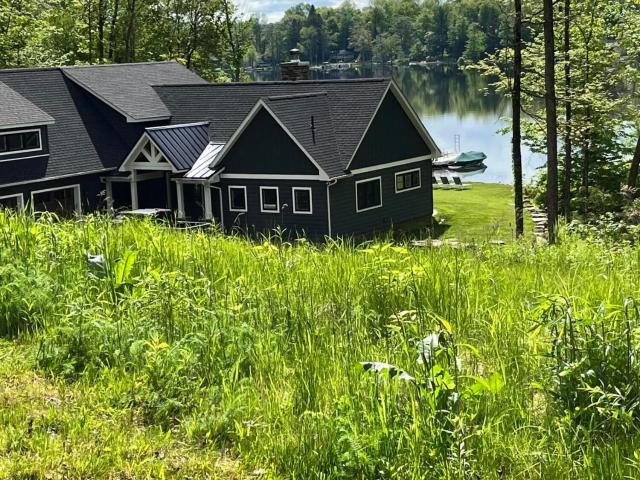 28 Old Woods Rd, Equinunk, PA