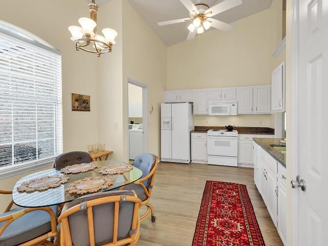 28 Opera Ct
