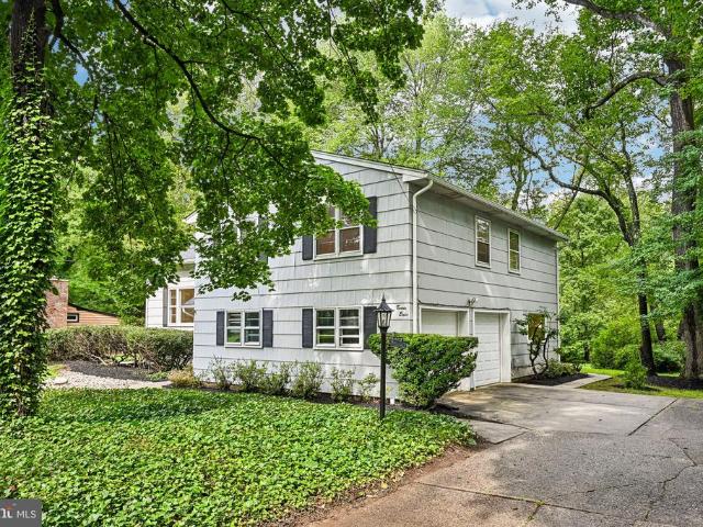28 Pine Knoll Drive
