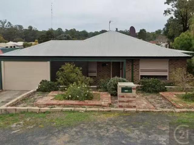 28 Pritchard Cross, Usher, WA 6230
