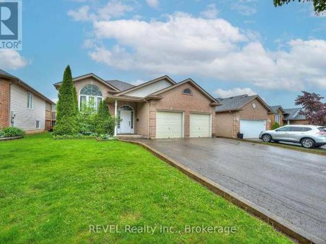 28 Quaker Road, Welland N. Welland, ON, L3C 7K7 house for sale | Listing ID X13159 | Royal LePage