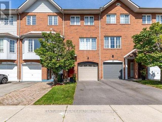 28 Rumi Crescent, Toronto, ON, M4A 2X6 house for sale | Listing ID C13815 | Royal LePage