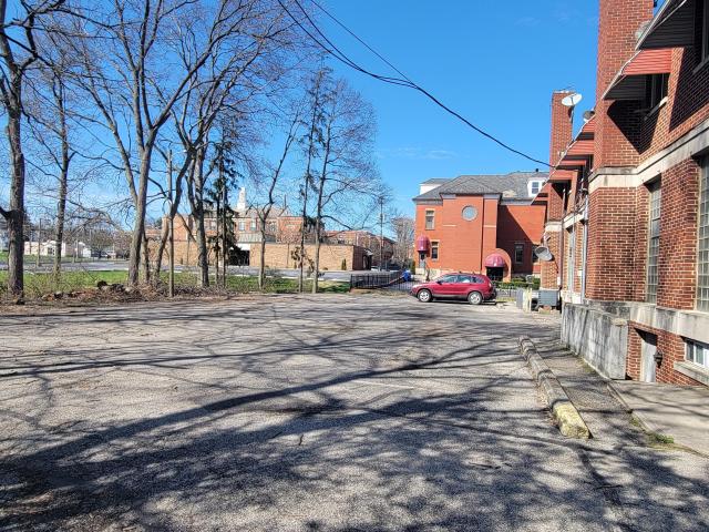 28 S Franklin Street