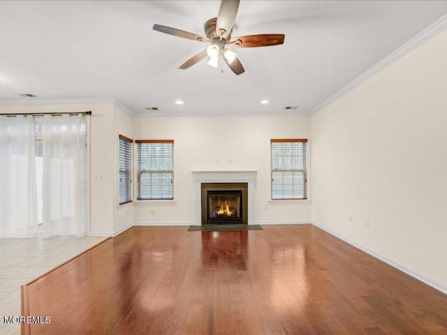 28 Santa Rosa Lane, Tinton Falls, US, NJ