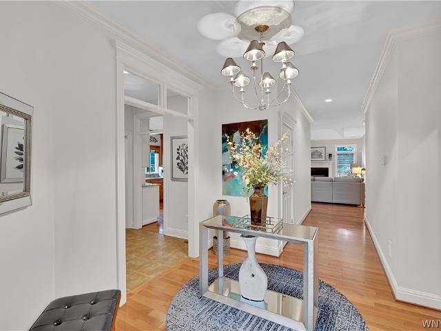 28 Saint Charles Court
