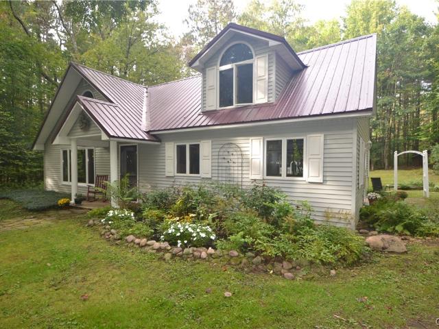 28 Saunders Drive