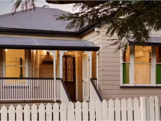 28 Shakespeare Street, Coorparoo House for rent Listed by Jes.