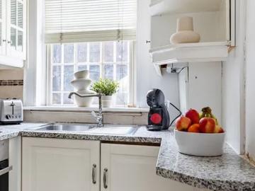 Golden Square, Zone 1 London, West London, London, Greater London