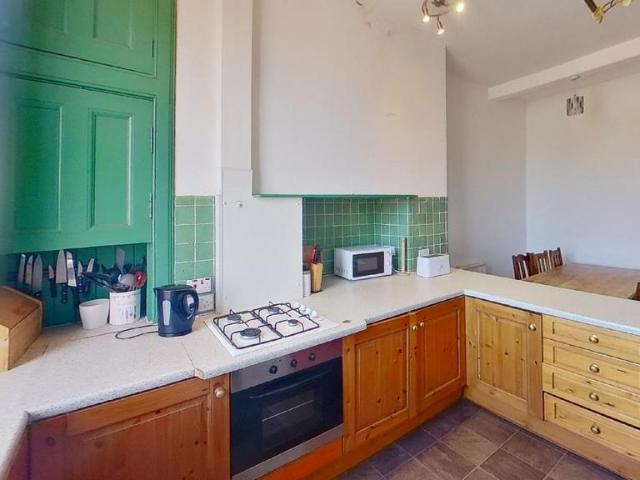 28 Strathearn Road, City of Edinburgh, EH9 2AF, United Kingdom | 4 bed apartment for rent #115917840 | Rentberry
