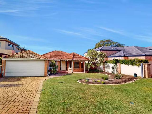 28 Sulman Avenue, Salter Point, WA 6152