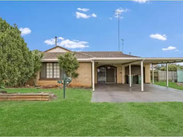 28 Sybyl Street, HARRISTOWN House for rent Listed by Liz Pira.