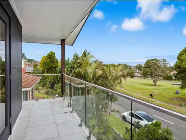 28A Nannawilli Street, BERKELEY Townhouse for rent Listed by.