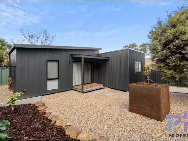 28A Symonds Street, Golden Square House for rent Listed by Ca.