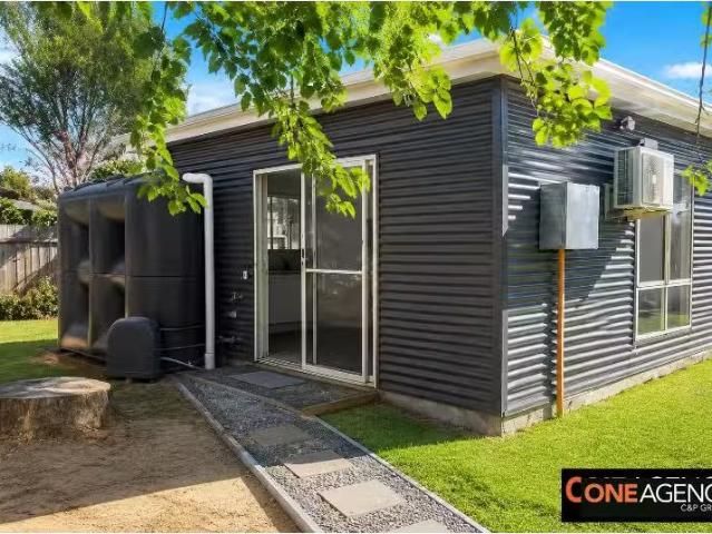 28A Romney Cres, MILLER House for rent Listed by Oneagency Re.